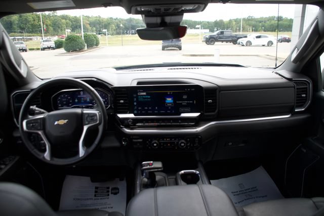 Used 2023 Chevrolet Silverado 1500 LTZ w/ LTZ Premium Package AWD/4WD image 12