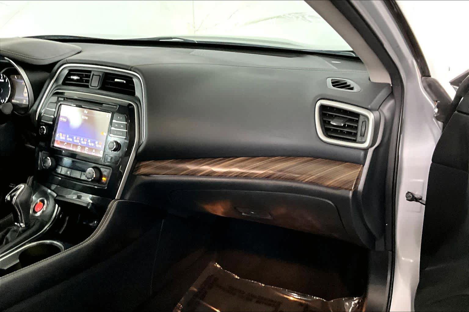 Used 2018 Nissan Maxima FWD image 19