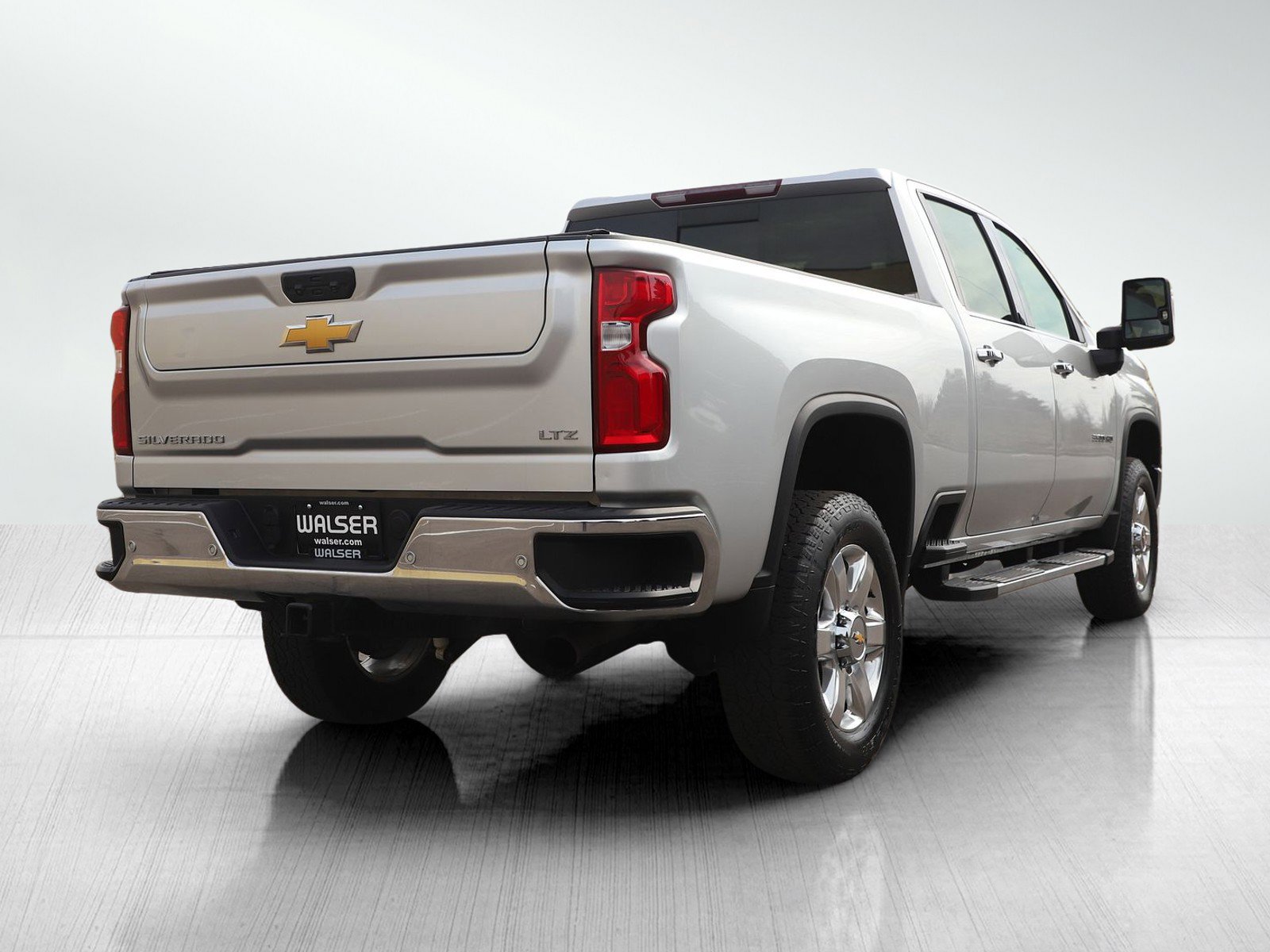 Used 2022 Chevrolet Silverado 3500 LTZ w/ LTZ Plus Package image 5