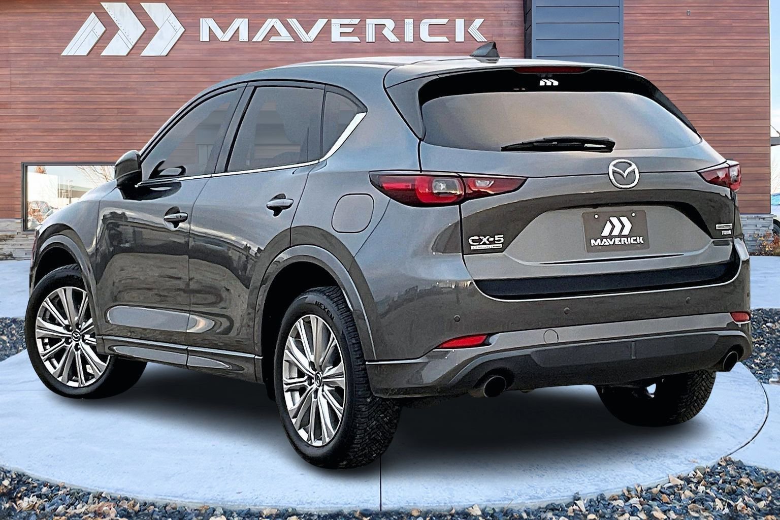 Used 2023 MAZDA CX-5 Signature image 4