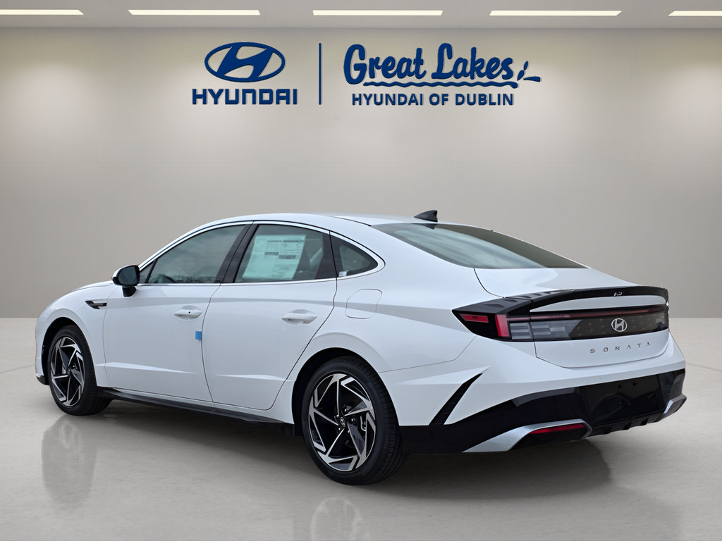 New 2026 Hyundai Sonata SEL FWD image 3