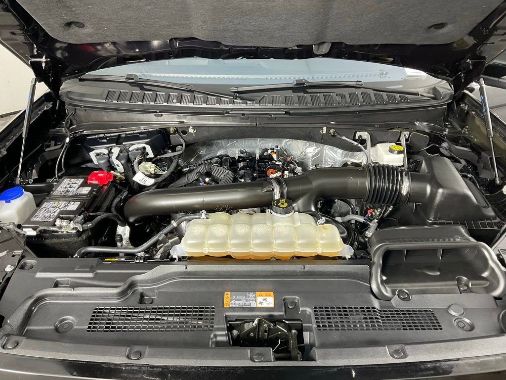 Certified 2025 Ford Expedition Max Active AWD/4WD image 9