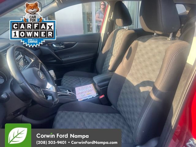Used 2017 Nissan Rogue Sport SV w/ SV All-Weather Package AWD/4WD image 12