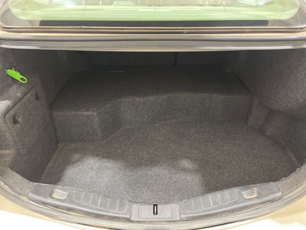 Used 2019 Ford Fusion SEL image 9