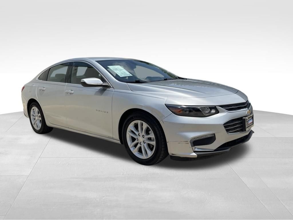 Used 2016 Chevrolet Malibu LT FWD image 3