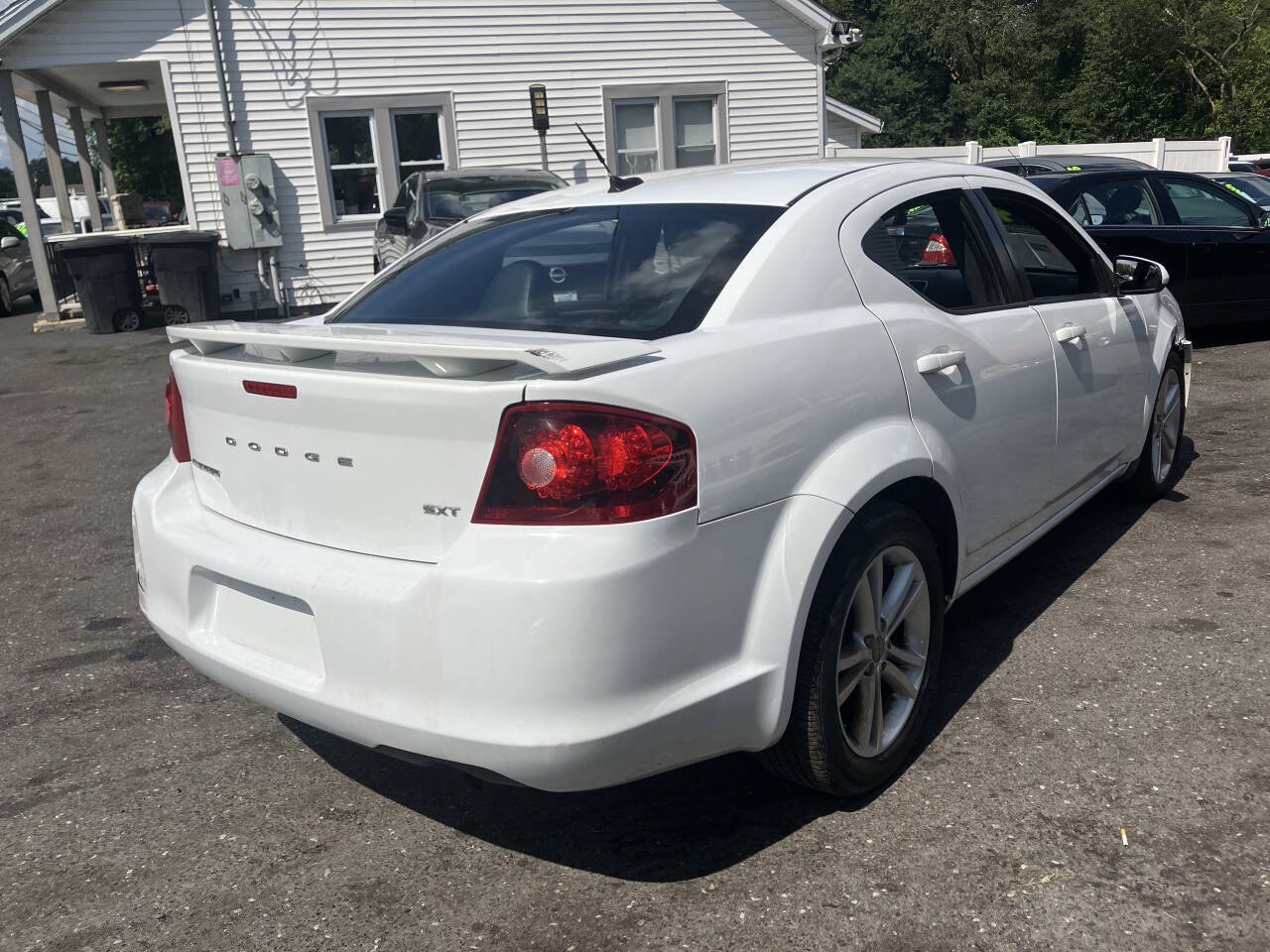 Used 2014 Dodge Avenger SXT w/ Rallye Appearance Group FWD image 7