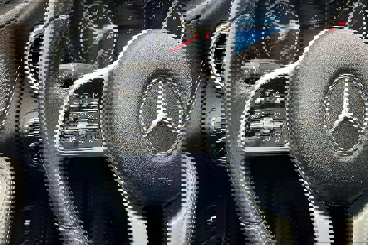 Used 2020 Mercedes-Benz C 300 Sedan w/ Premium Package image 18