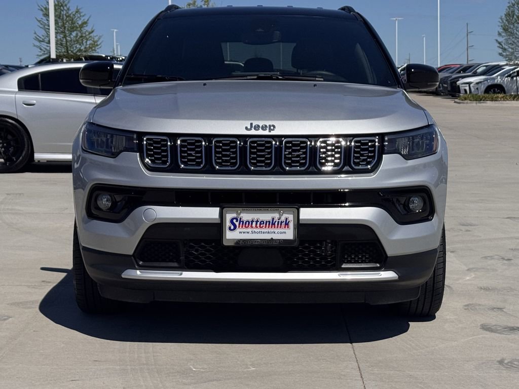 Used 2025 Jeep Compass Limited image 7