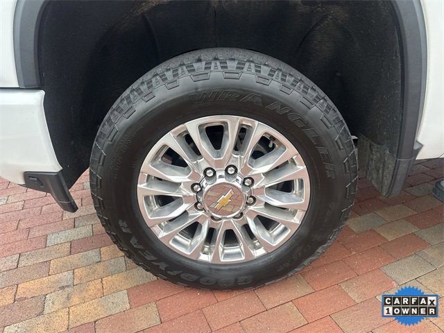 Used 2023 Chevrolet Silverado 2500 High Country w/ Z71 Off-Road Package image 10