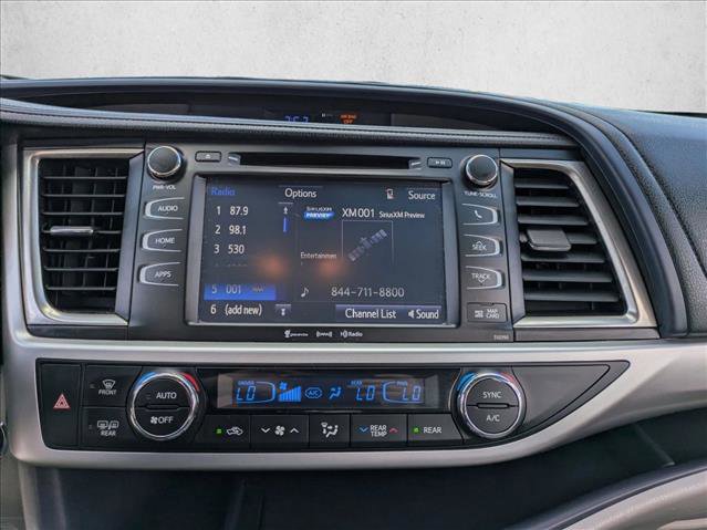 Used 2019 Toyota Highlander XLE image 15