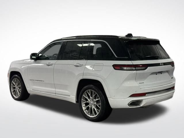 Used 2025 Jeep Grand Cherokee Summit image 9