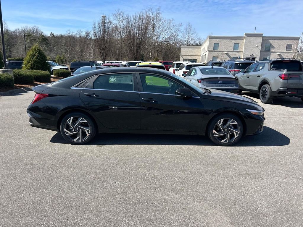 New 2026 Hyundai Elantra Limited image 8