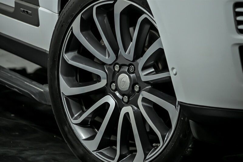 Used 2014 Land Rover Range Rover Long Wheelbase Supercharged AWD/4WD image 3