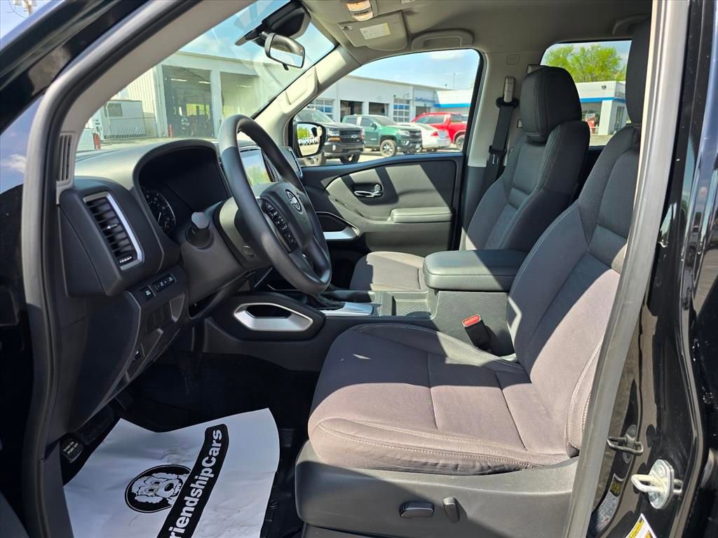 Used 2022 Nissan Frontier SV image 11