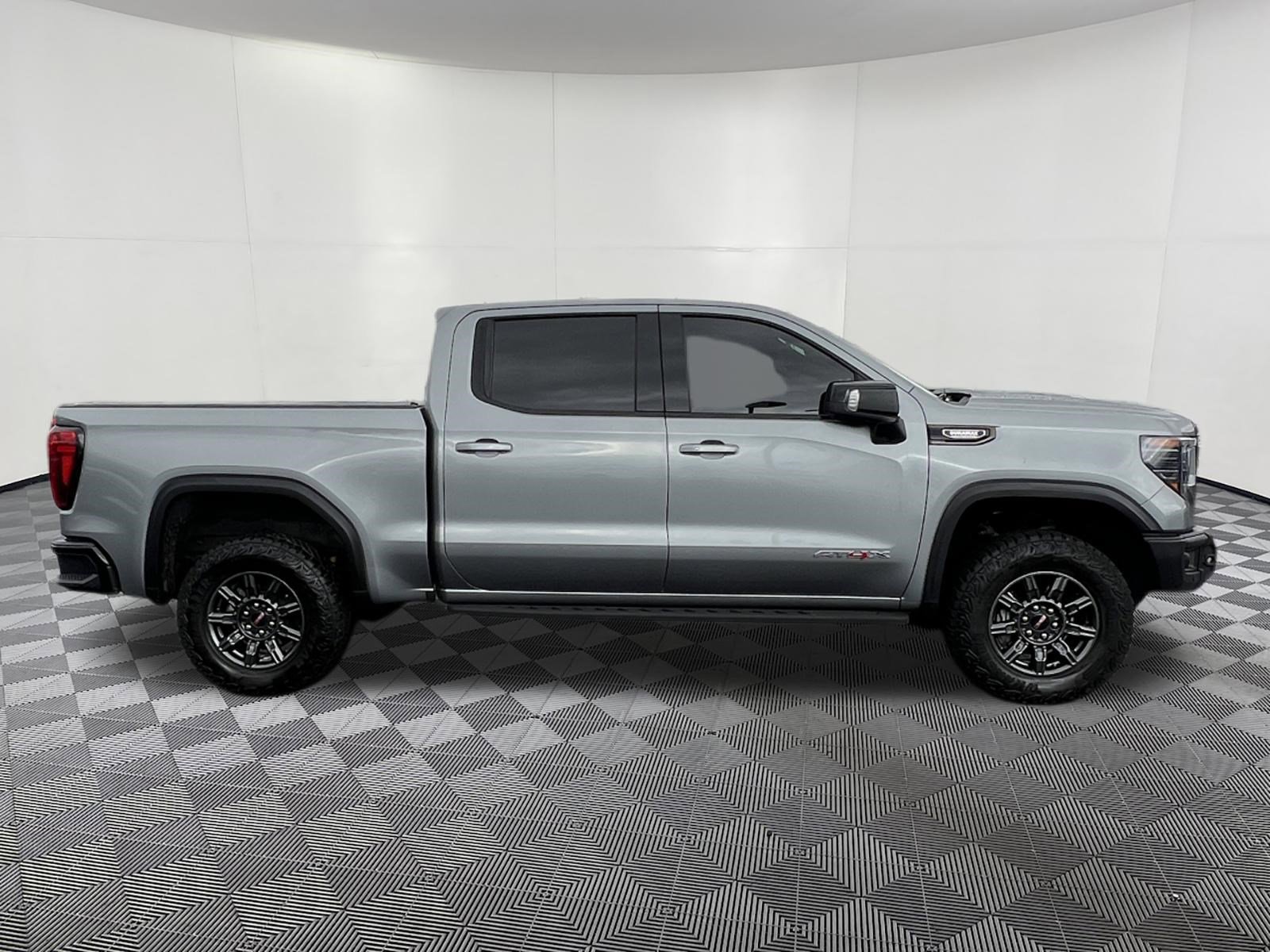 Used 2024 GMC Sierra 1500 AT4X AWD/4WD image 7