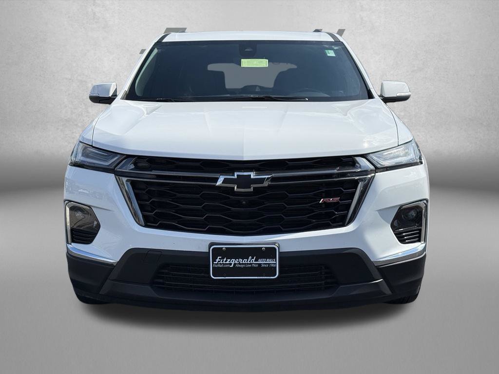 Used 2023 Chevrolet Traverse RS w/ LPO, Floor Liner Package AWD/4WD image 2