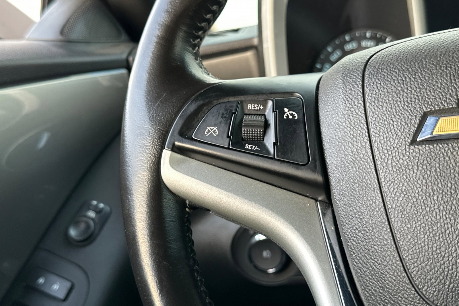 Used 2015 Chevrolet Camaro SS image 33