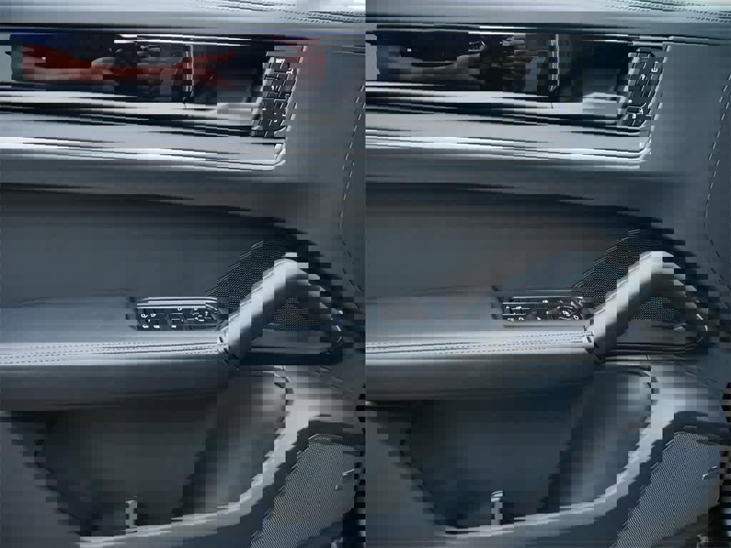New 2025 Porsche Cayenne S image 11