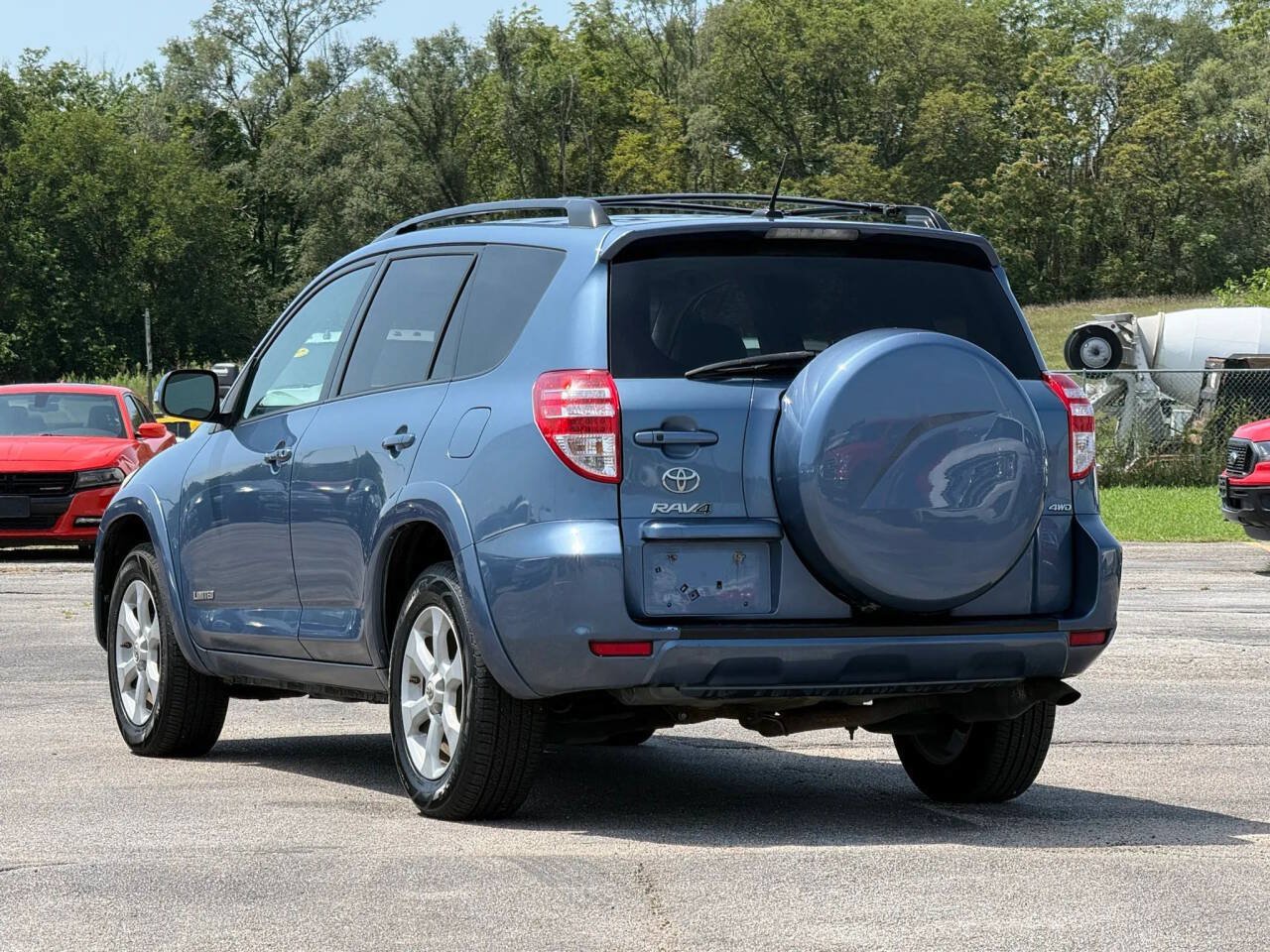 Used 2011 Toyota RAV4 Limited w/ Limited Extra Value Pkg AWD/4WD image 2
