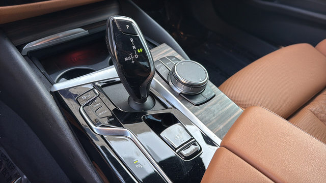 Used 2022 BMW 530i RWD image 20