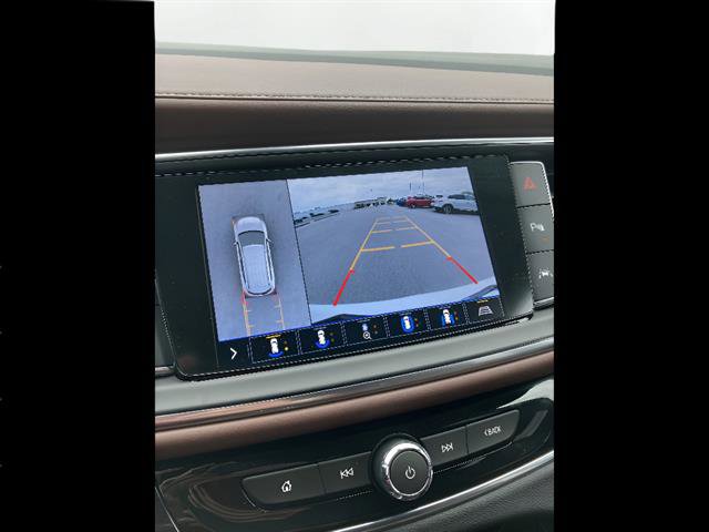 Used 2020 Buick Enclave Avenir w/ Avenir Technology Package AWD/4WD image 17