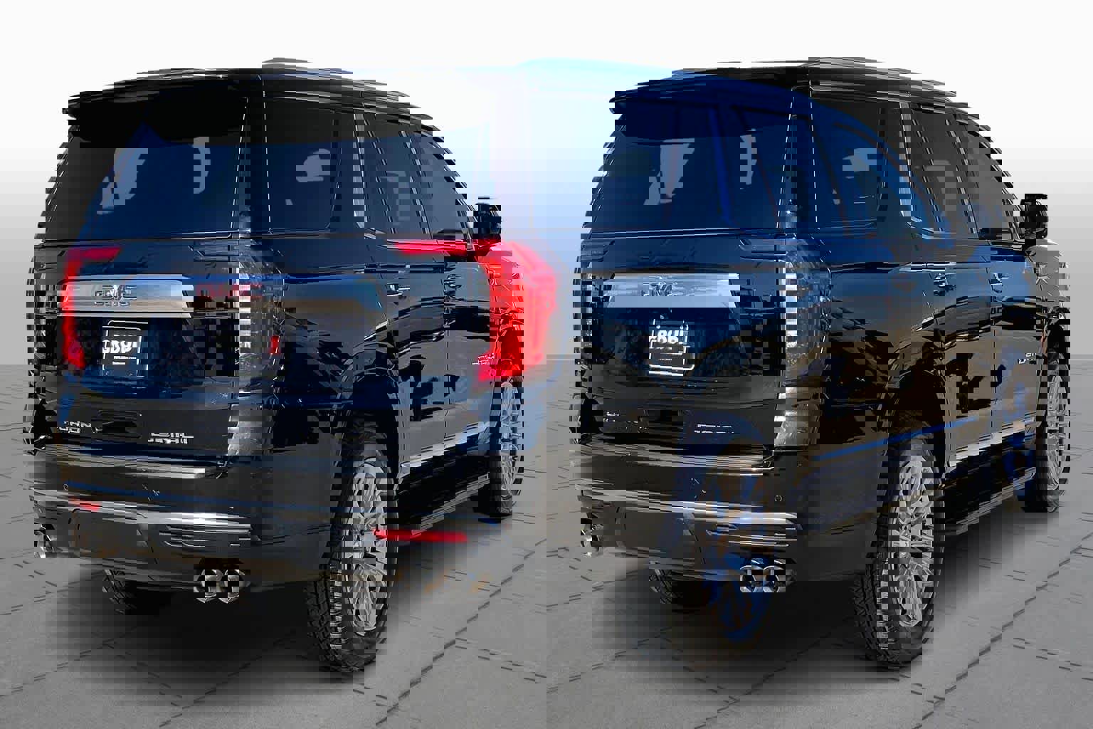 Used 2024 GMC Yukon Denali image 13