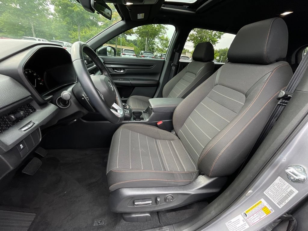 Used 2025 Honda CR-V Sport image 26