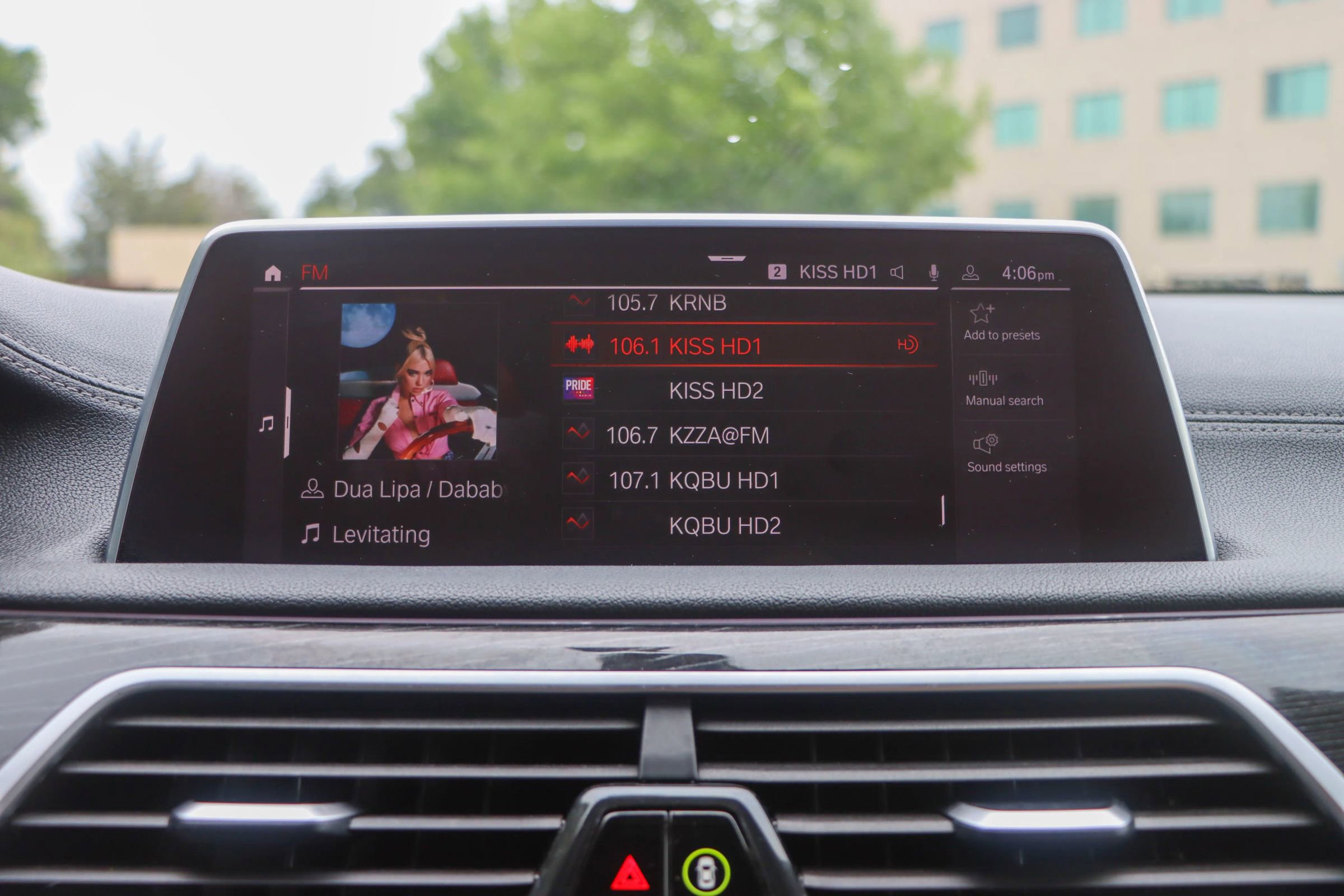 Used 2020 BMW 740i w/ M Sport Package RWD image 37