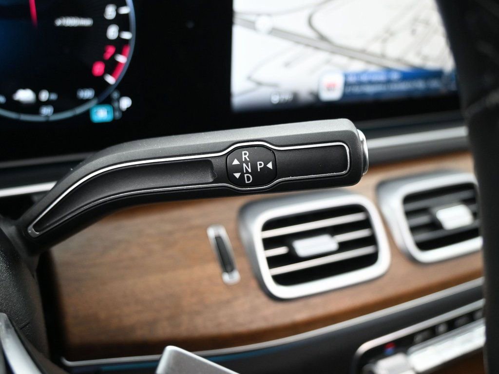 Used 2025 Mercedes-Benz GLE 450e GLE 450e w/ Winter Package image 21