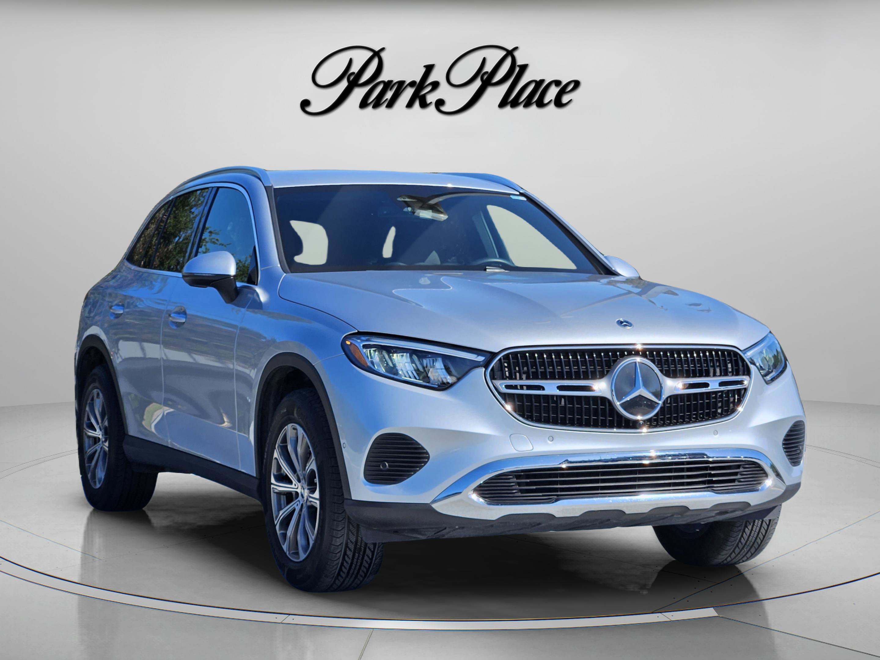 Certified 2025 Mercedes-Benz GLC 300 image 7