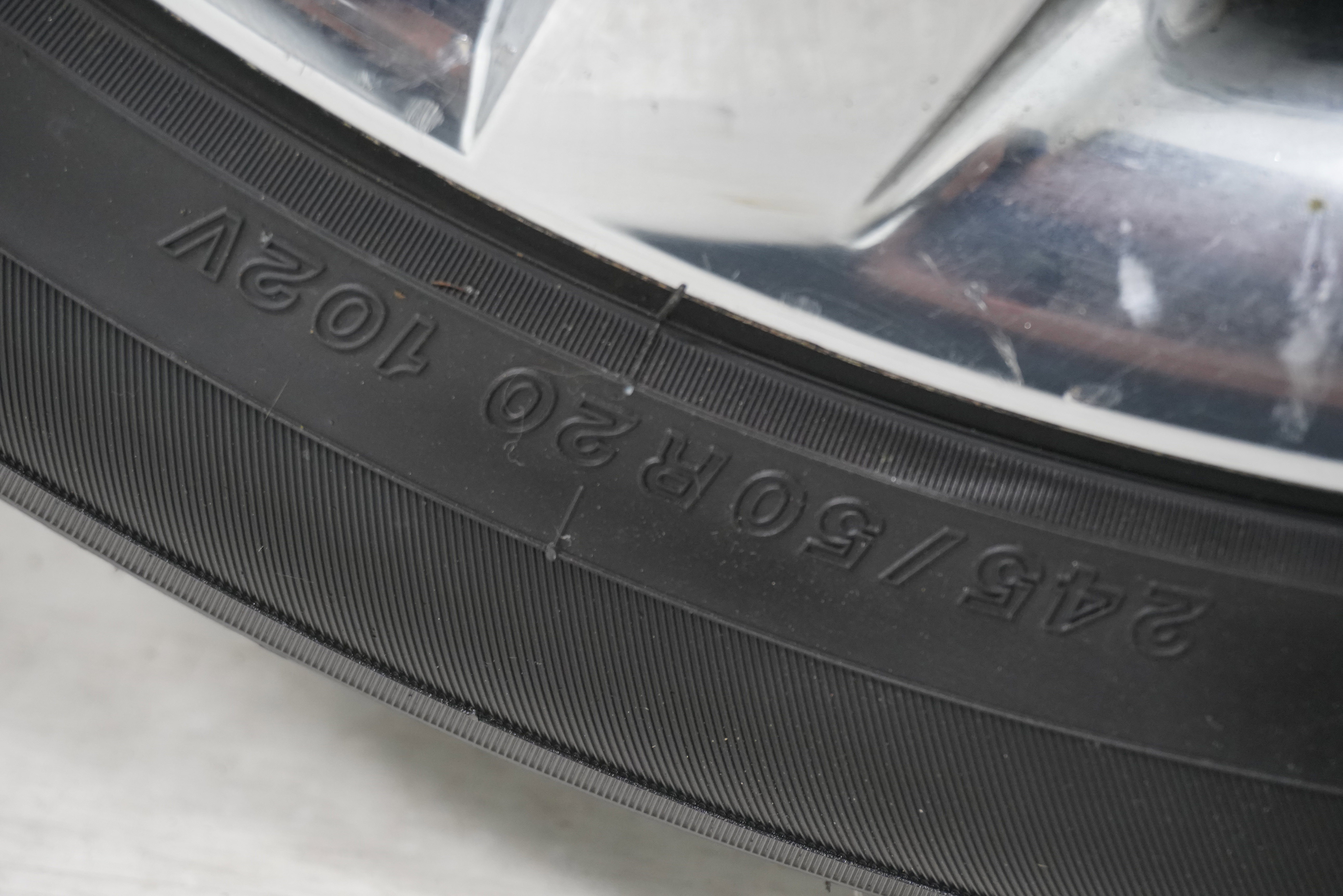 Used 2013 Ford Edge Limited w/ Driver Entry Pkg FWD image 25