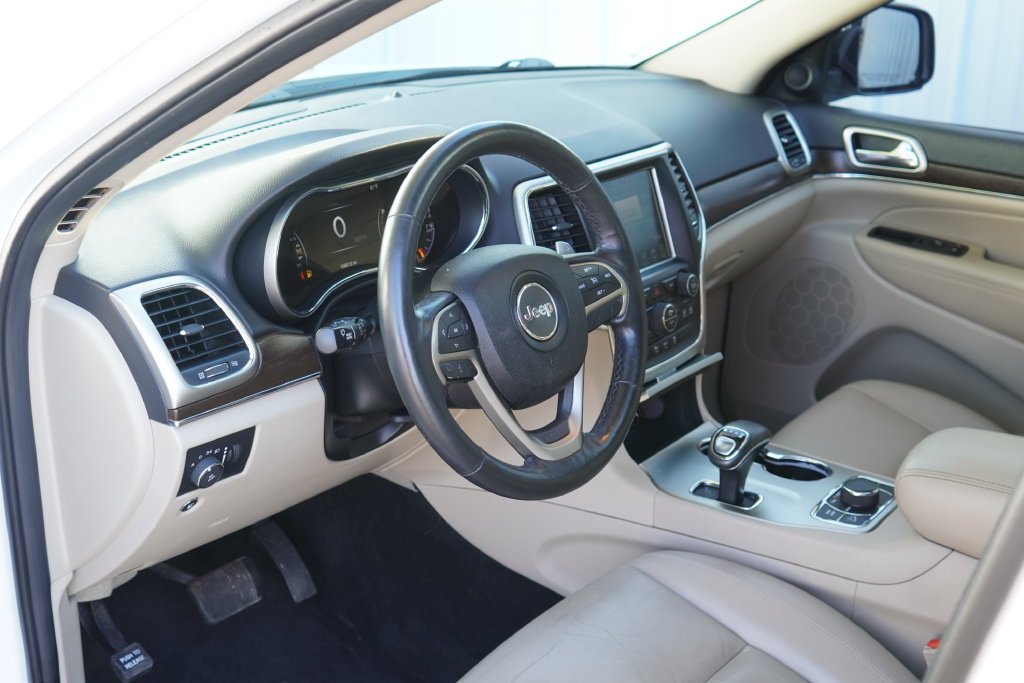 Used 2015 Jeep Grand Cherokee Limited AWD/4WD image 13