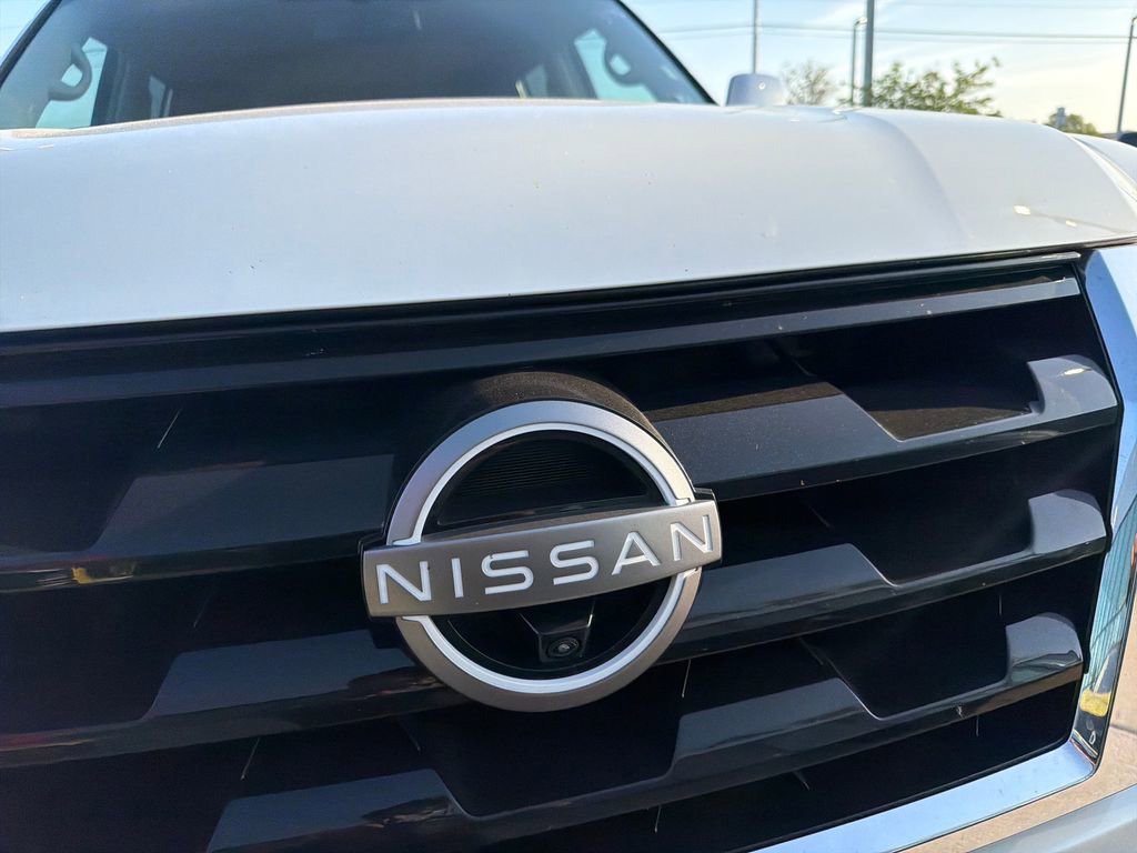 Used 2024 Nissan Armada SL w/ Captain's Chairs Package image 12