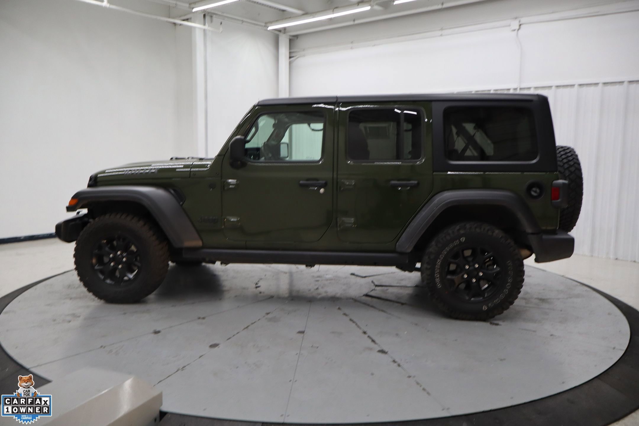Used 2021 Jeep Wrangler Unlimited Willys image 9