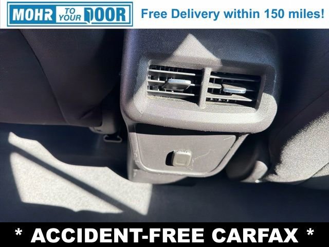 Used 2018 Chevrolet Equinox LS image 32