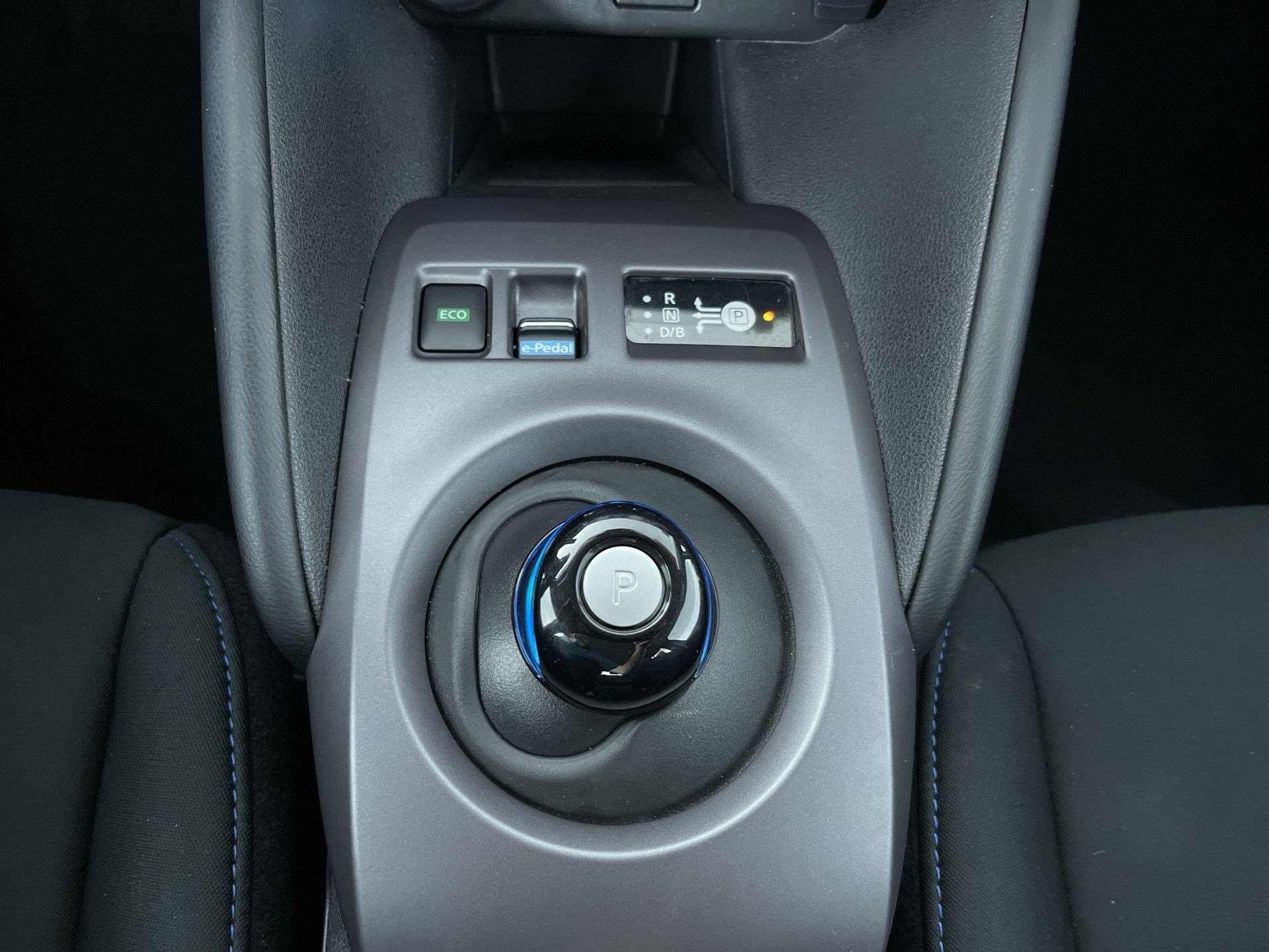 Certified 2025 Nissan Leaf S FWD image 20