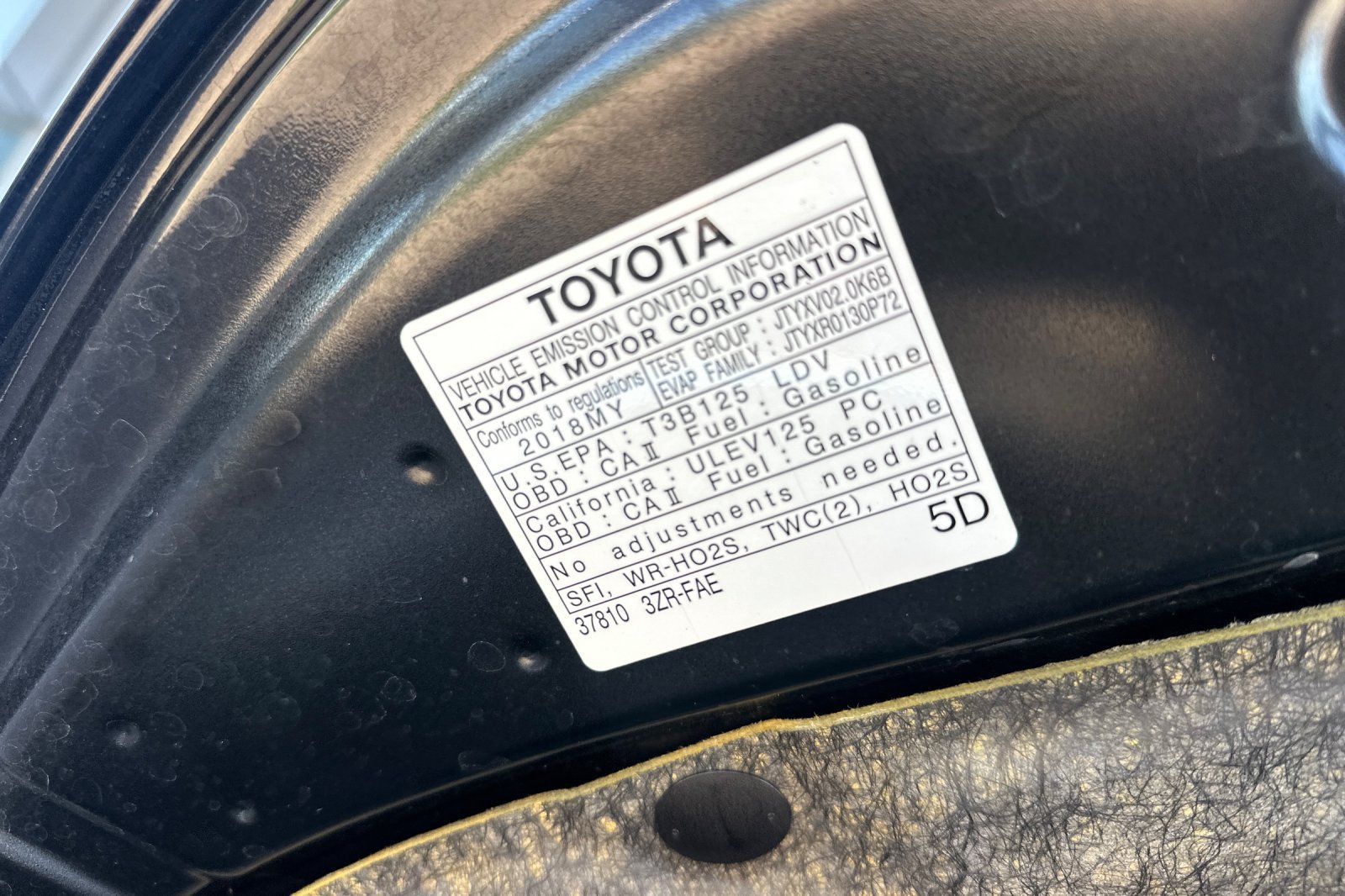 Certified 2018 Toyota C-HR XLE FWD image 34