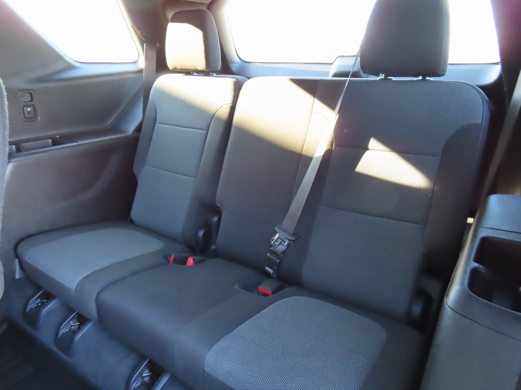 Certified 2022 Chevrolet Traverse LT w/ LPO, Floor Liner Package image 27