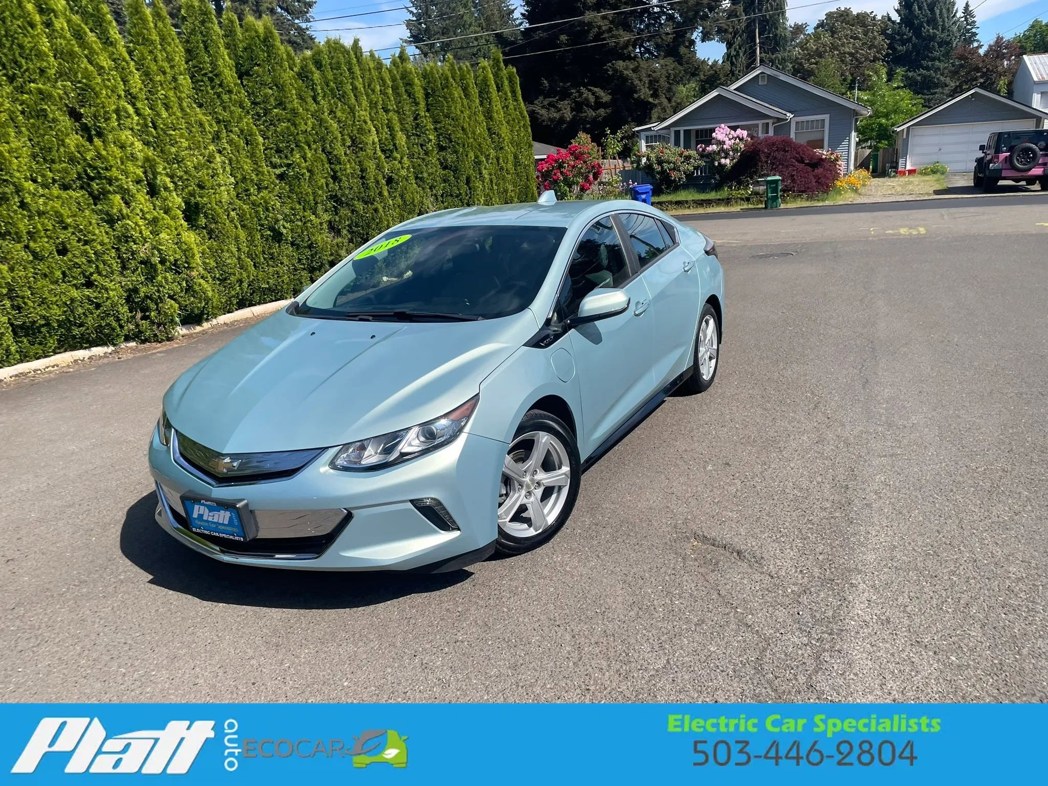 Used 2018 Chevrolet Volt LT w/ Comfort Package FWD image 2