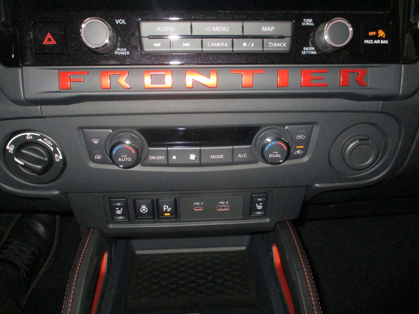 New 2025 Nissan Frontier PRO-4X w/ Pro Premium Package image 38
