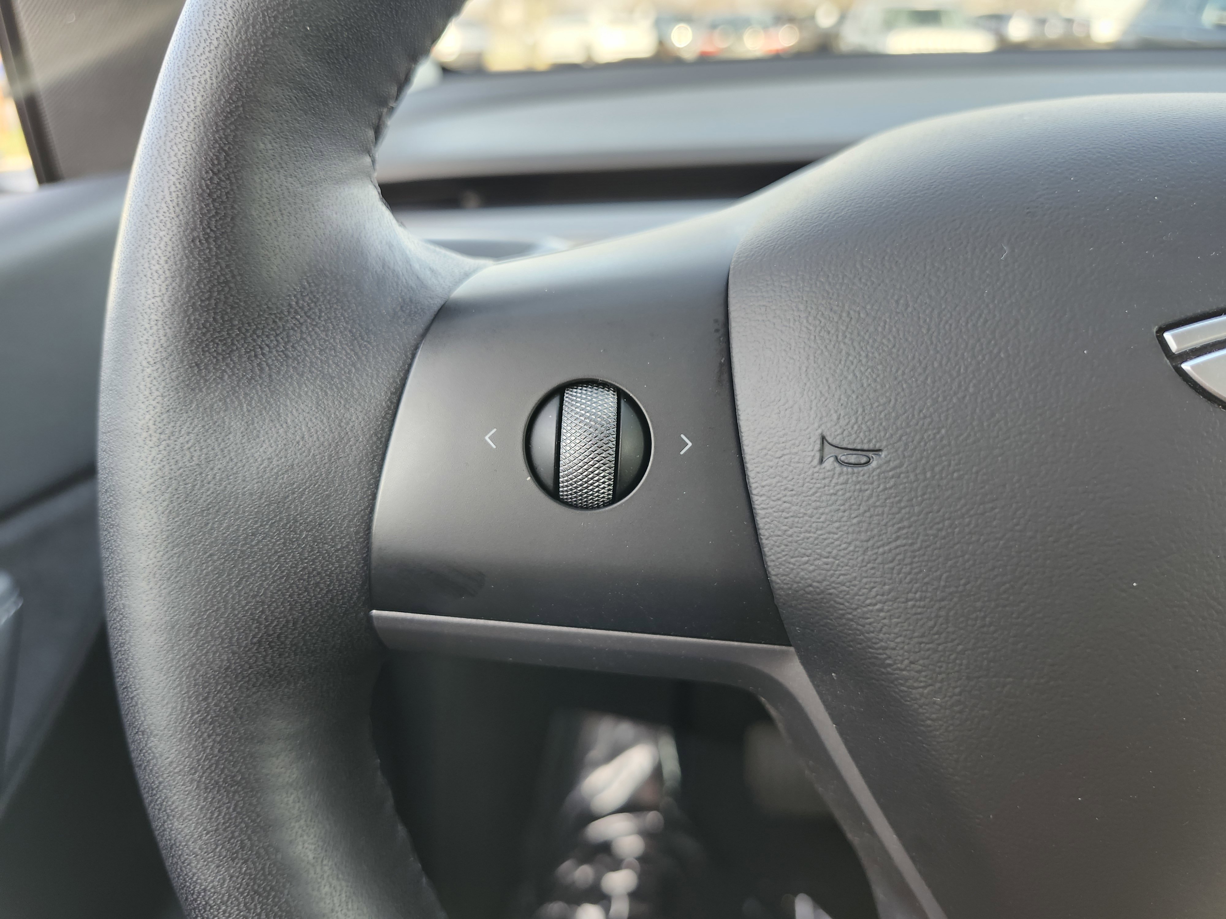 Used 2021 Tesla Model Y Long Range AWD/4WD image 34