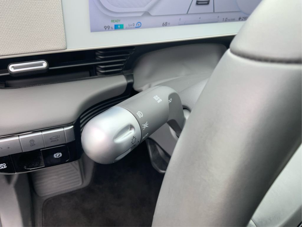 Used 2024 Hyundai Ioniq 5 SEL RWD image 19