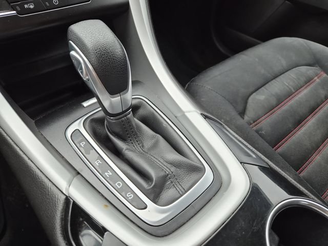 Used 2016 Ford Fusion SE FWD image 18