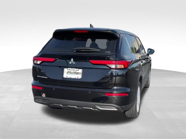 Used 2024 Mitsubishi Outlander ES AWD/4WD image 6