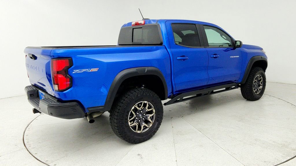 Certified 2024 Chevrolet Colorado ZR2 w/ Technology Package AWD/4WD image 8