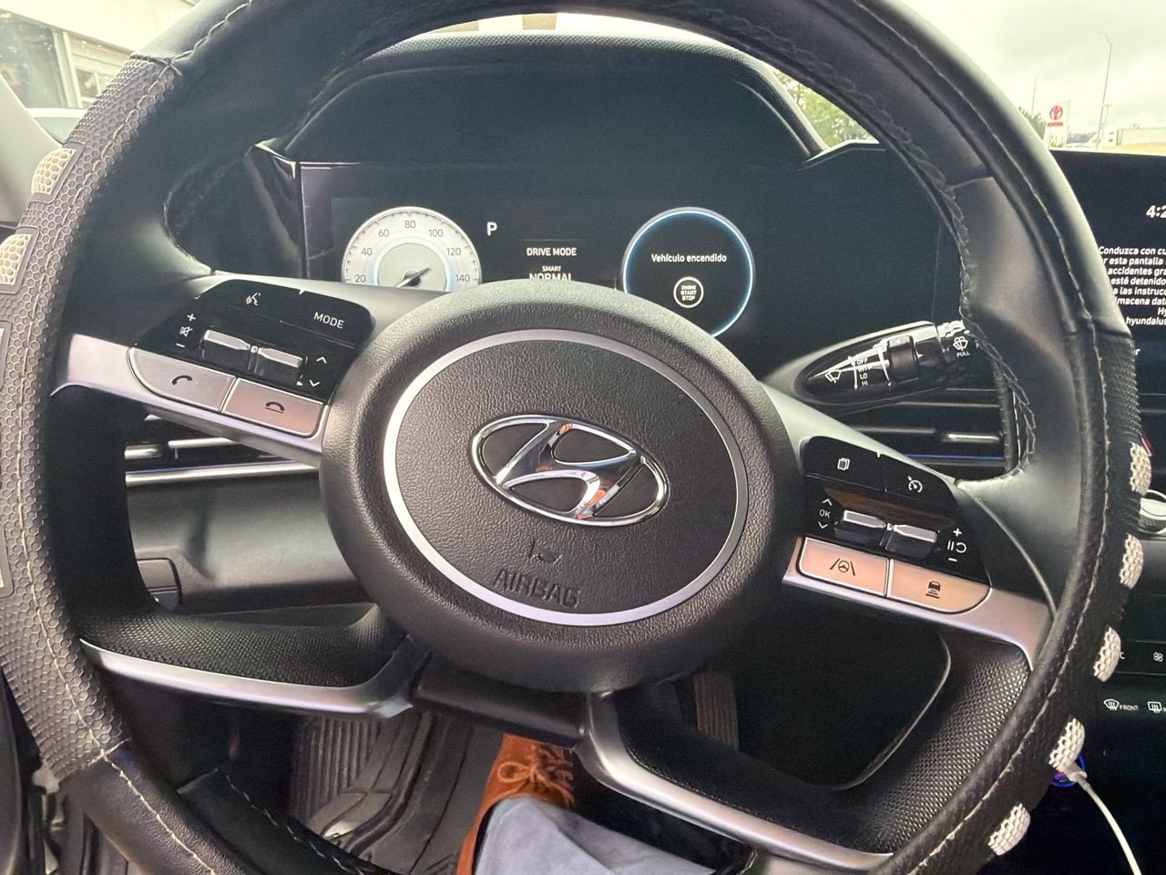 Used 2021 Hyundai Elantra Limited w/ Cargo Package FWD image 7