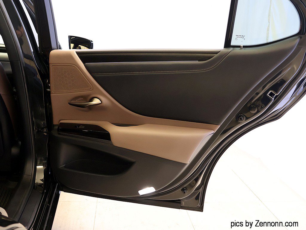 Used 2023 Lexus ES 350 w/ Premium Package FWD image 29