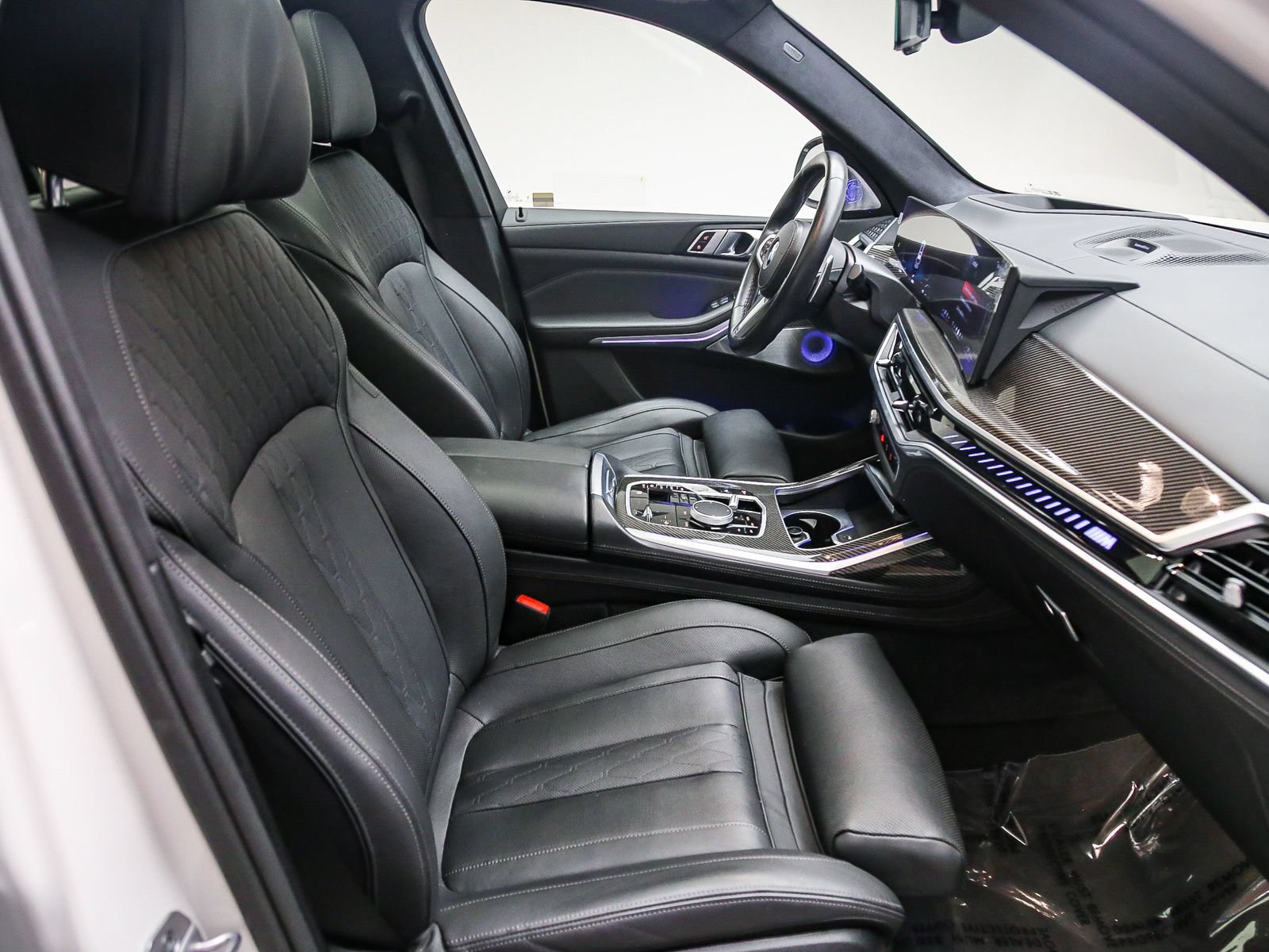 Certified 2024 BMW X7 M60i AWD/4WD image 17