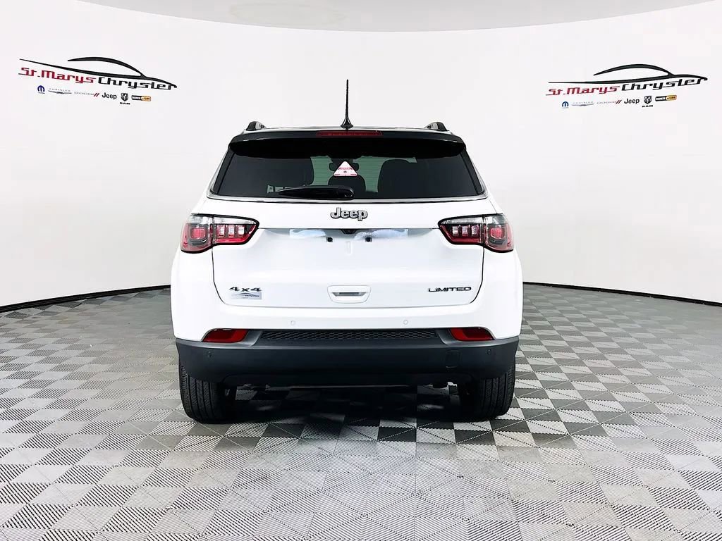 Used 2025 Jeep Compass Limited AWD/4WD image 7