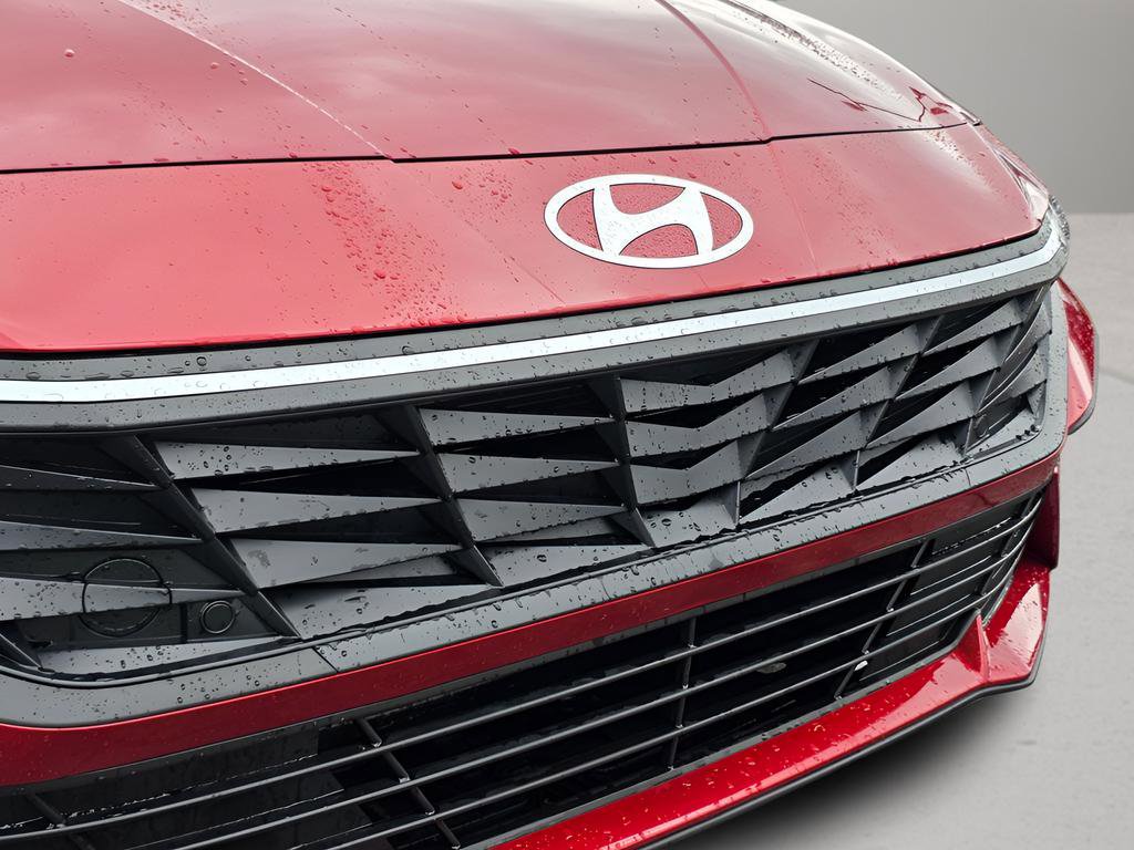 Used 2024 Hyundai Elantra SE image 9